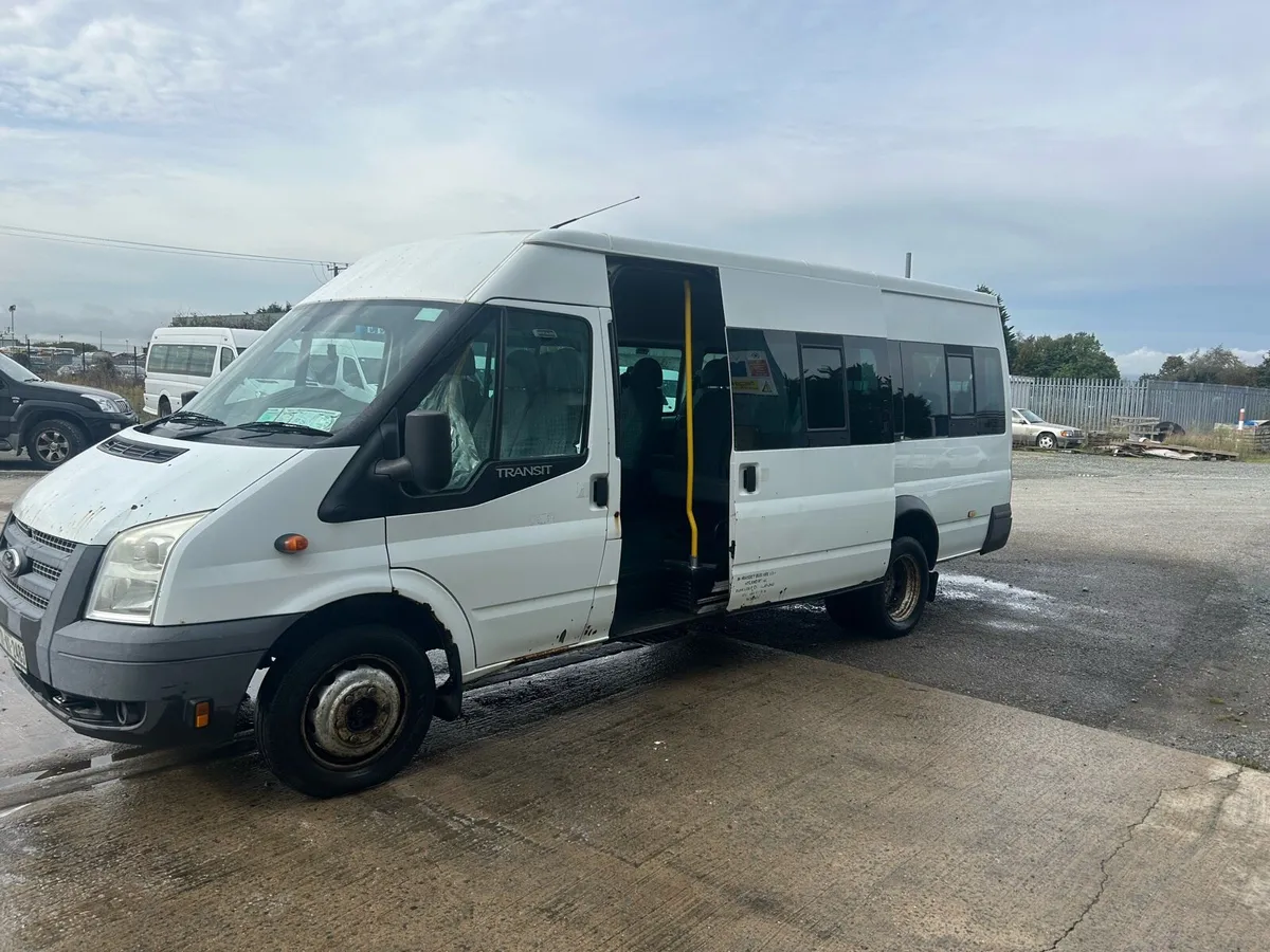 2013 Ford Transit - Image 2