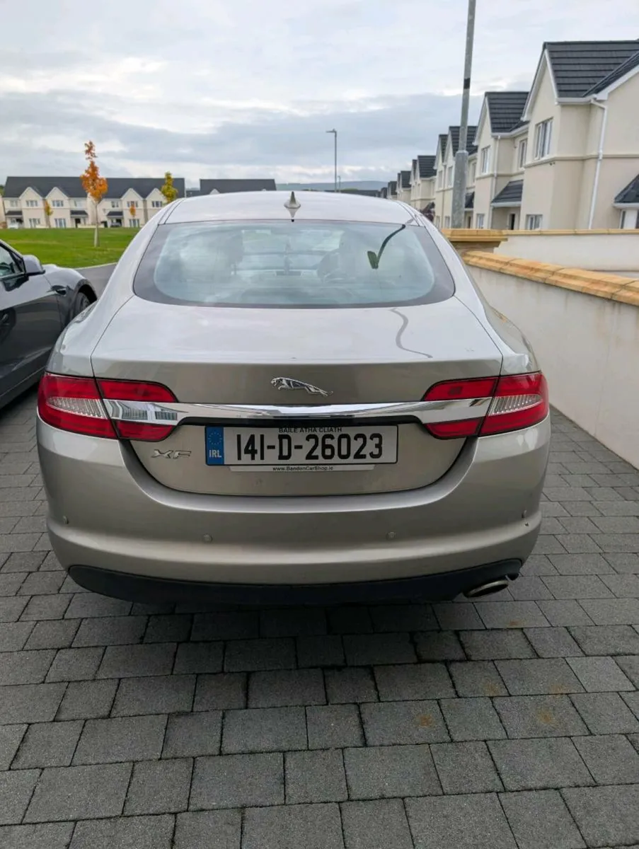 Jaguar XF - Image 2