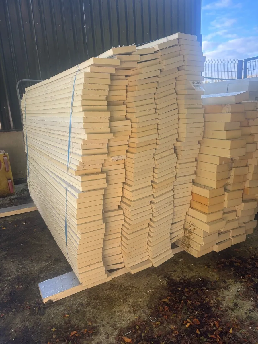 Insulation off cuts - Image 1