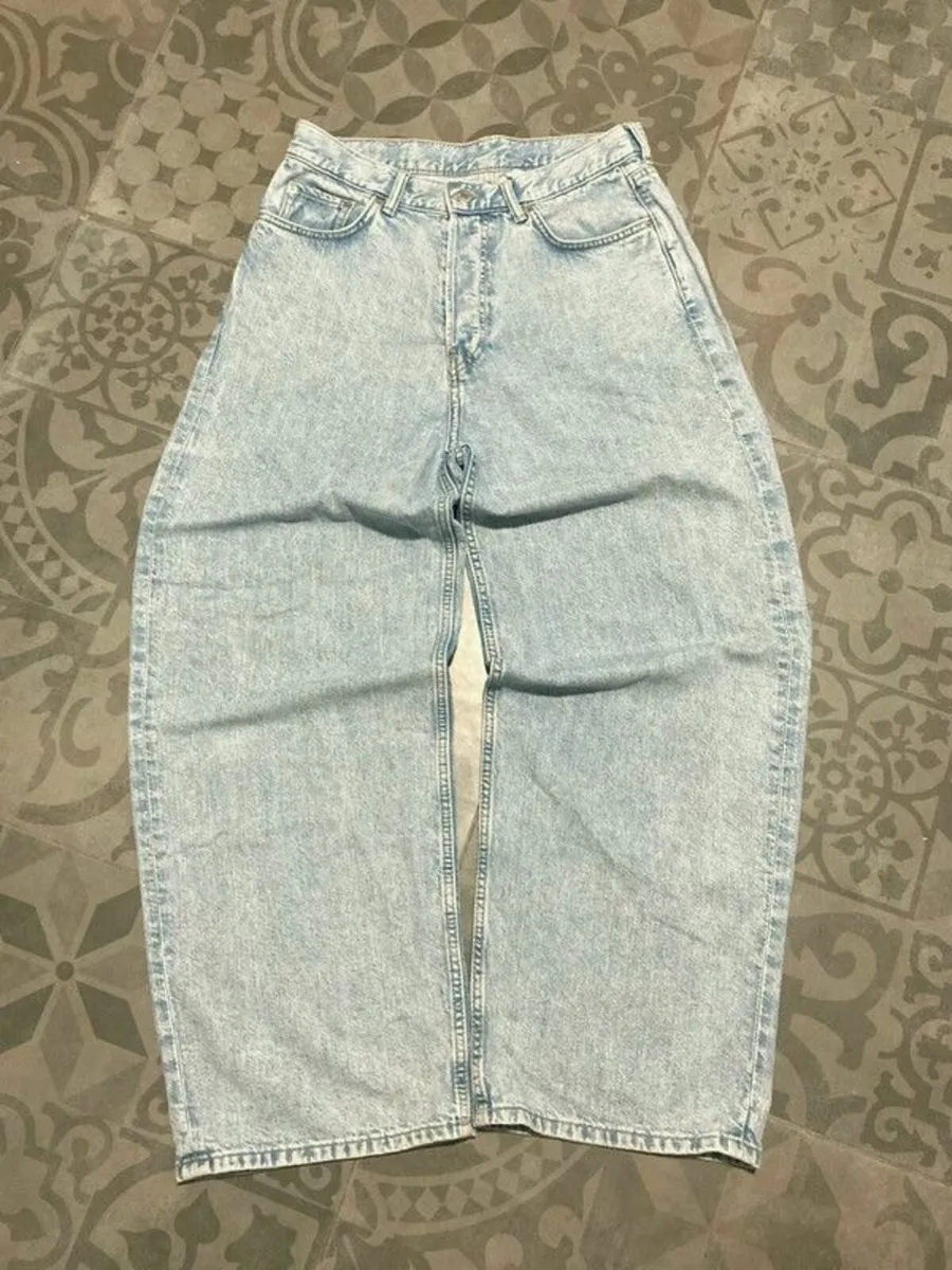shorts girl new
