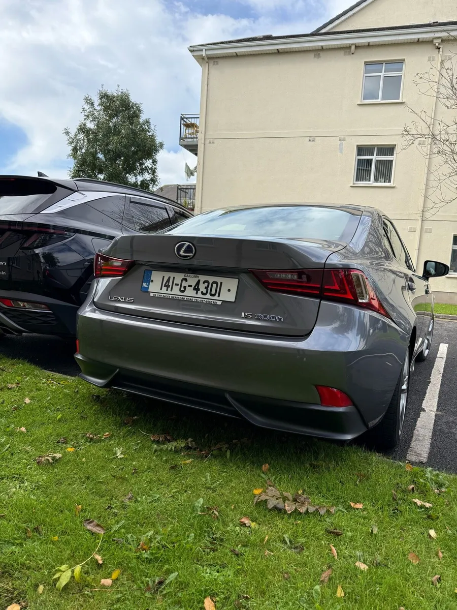 Lexus IS300h 223hp🚀 - Image 2