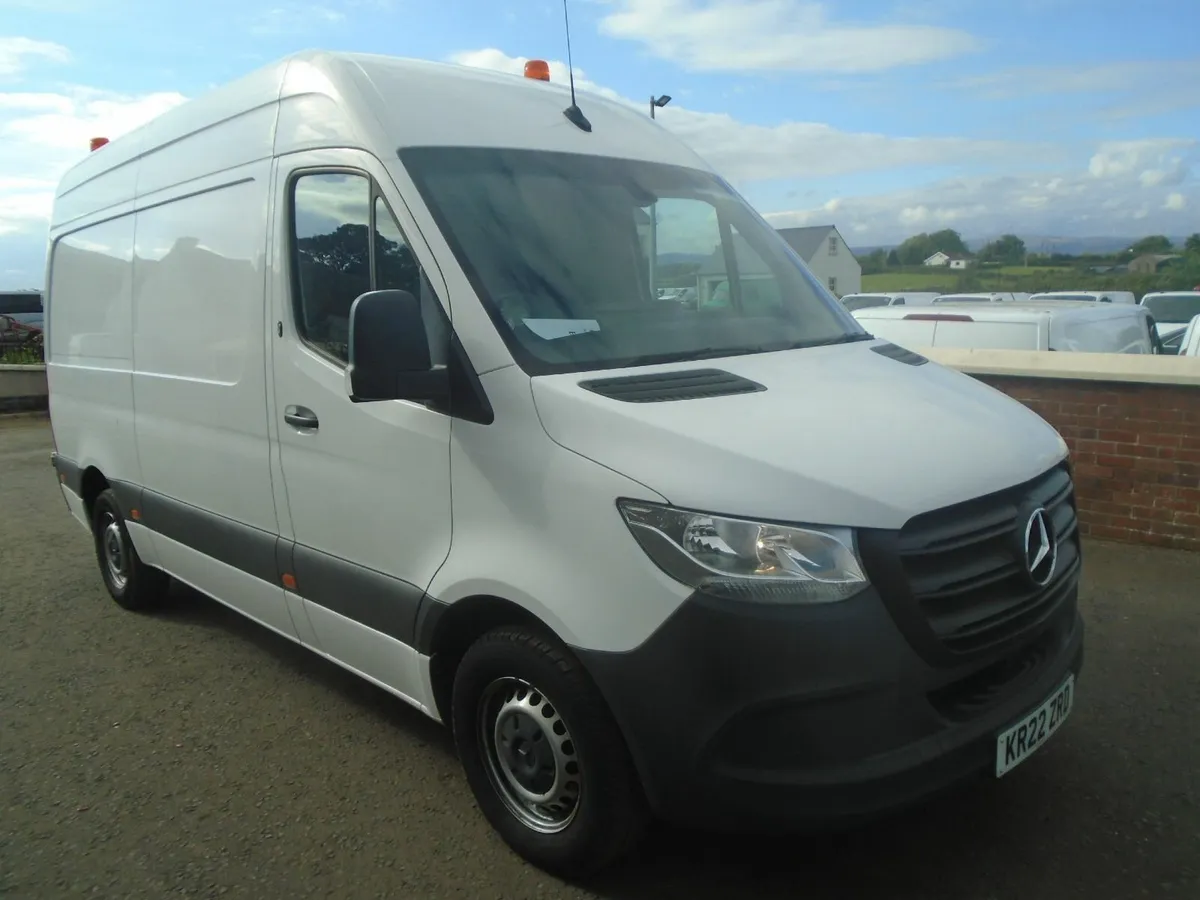 2022 Mercedes-Benz Sprinter 315CDI MWB HR RWD - Image 1