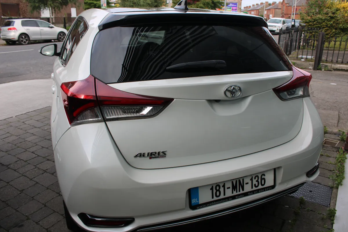 Toyota Auris 1.2 LUNA SPORT 2018 - Image 4