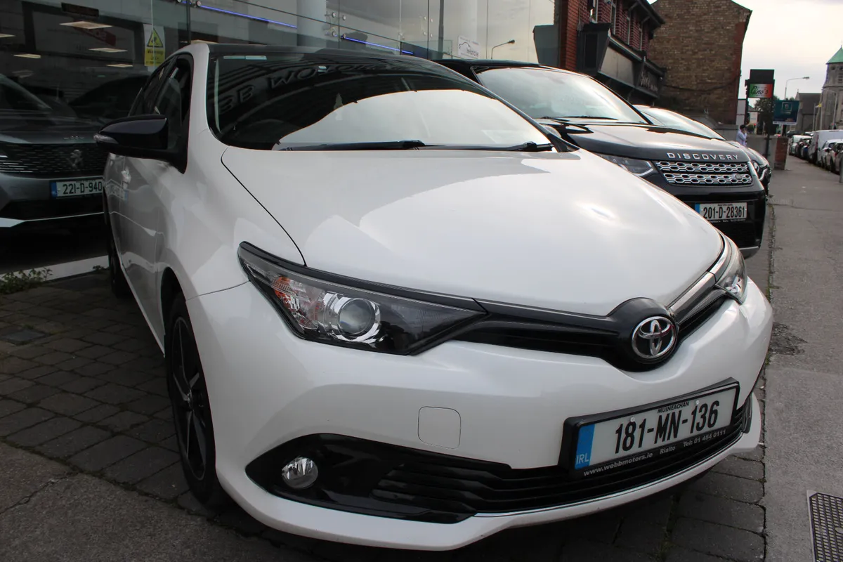 Toyota Auris 1.2 LUNA SPORT 2018 - Image 1
