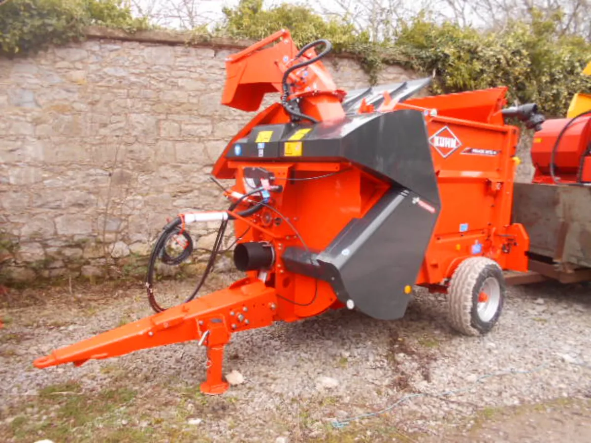 KUHN PRIMOR 3570M TRAILED BALE SHREDDER  @ 0% - Image 2
