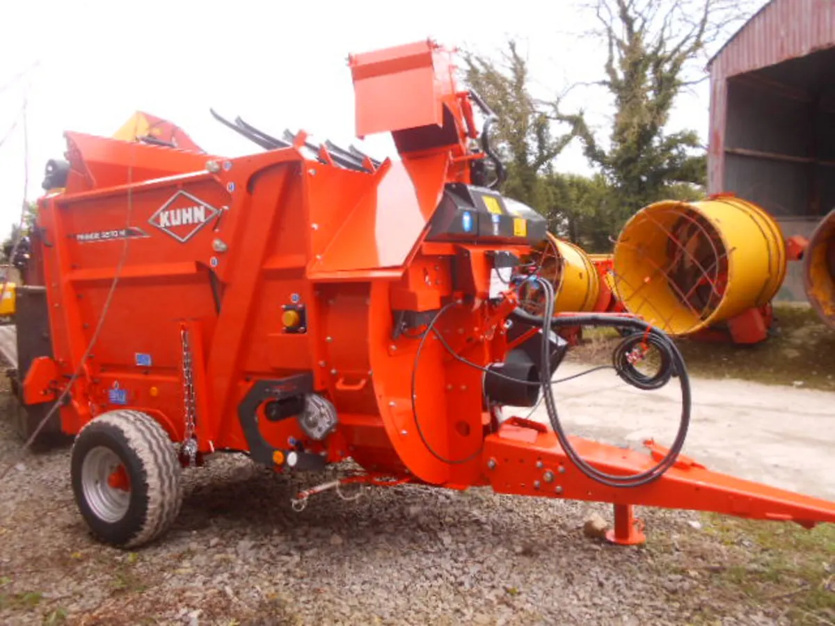 KUHN PRIMOR 3570M TRAILED BALE SHREDDER  @ 0% - Image 3