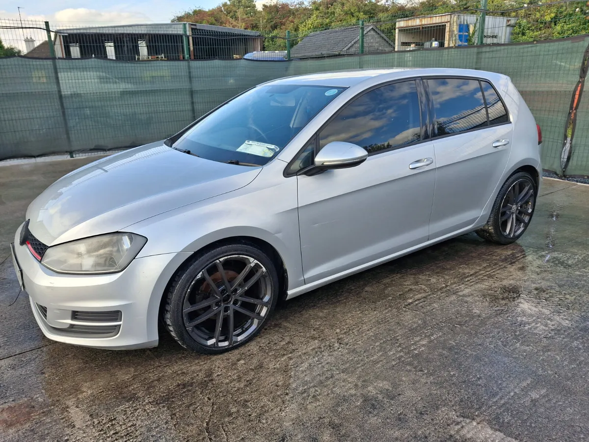 2014 Volkswagen Golf TDI Light Damage - Image 2