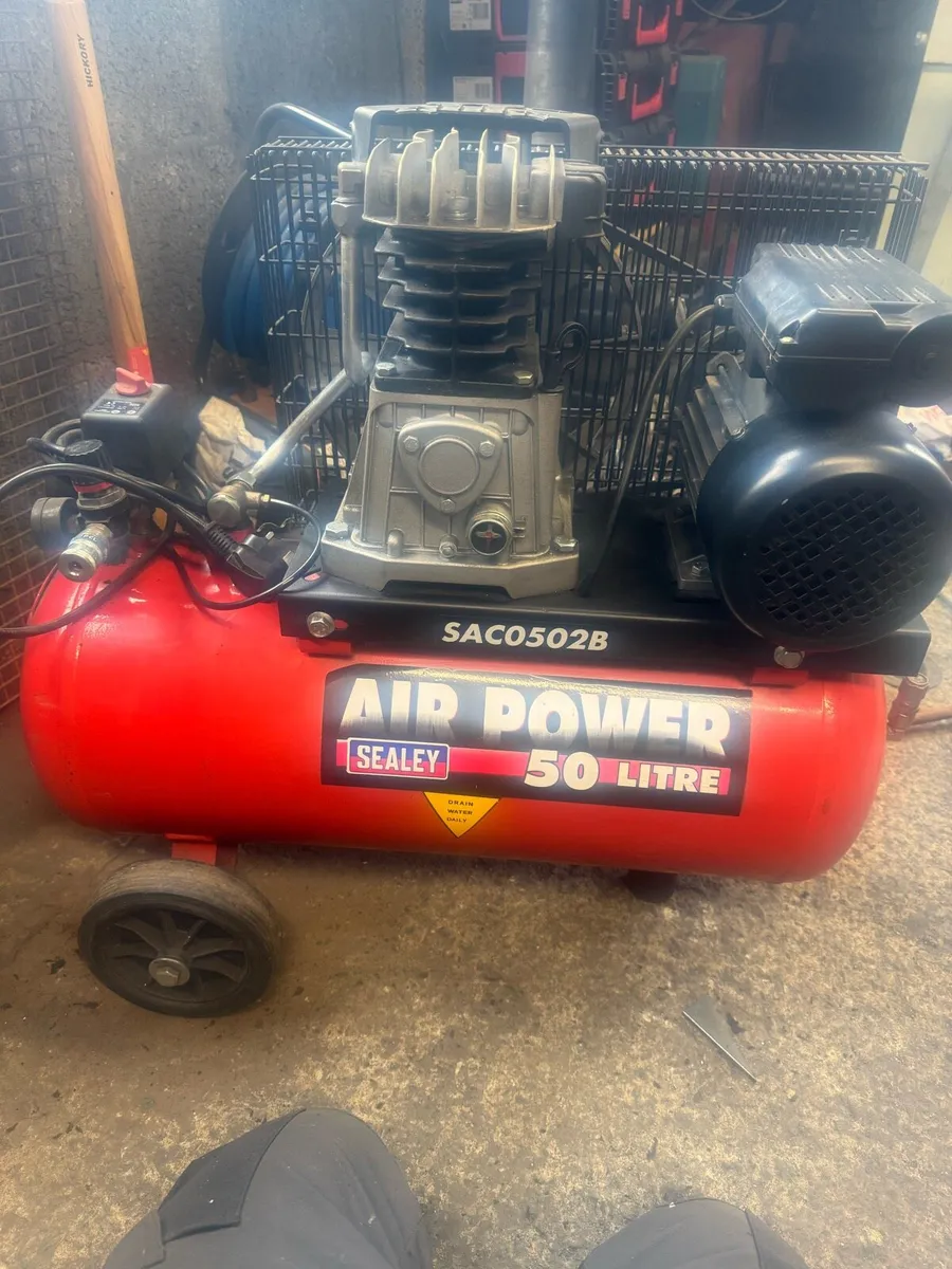 Plasma cutter & compressor - Image 3