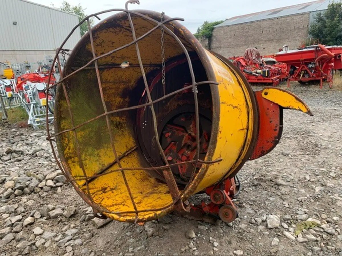 TEAGLE 4040 BALE SHREDDER - Image 3