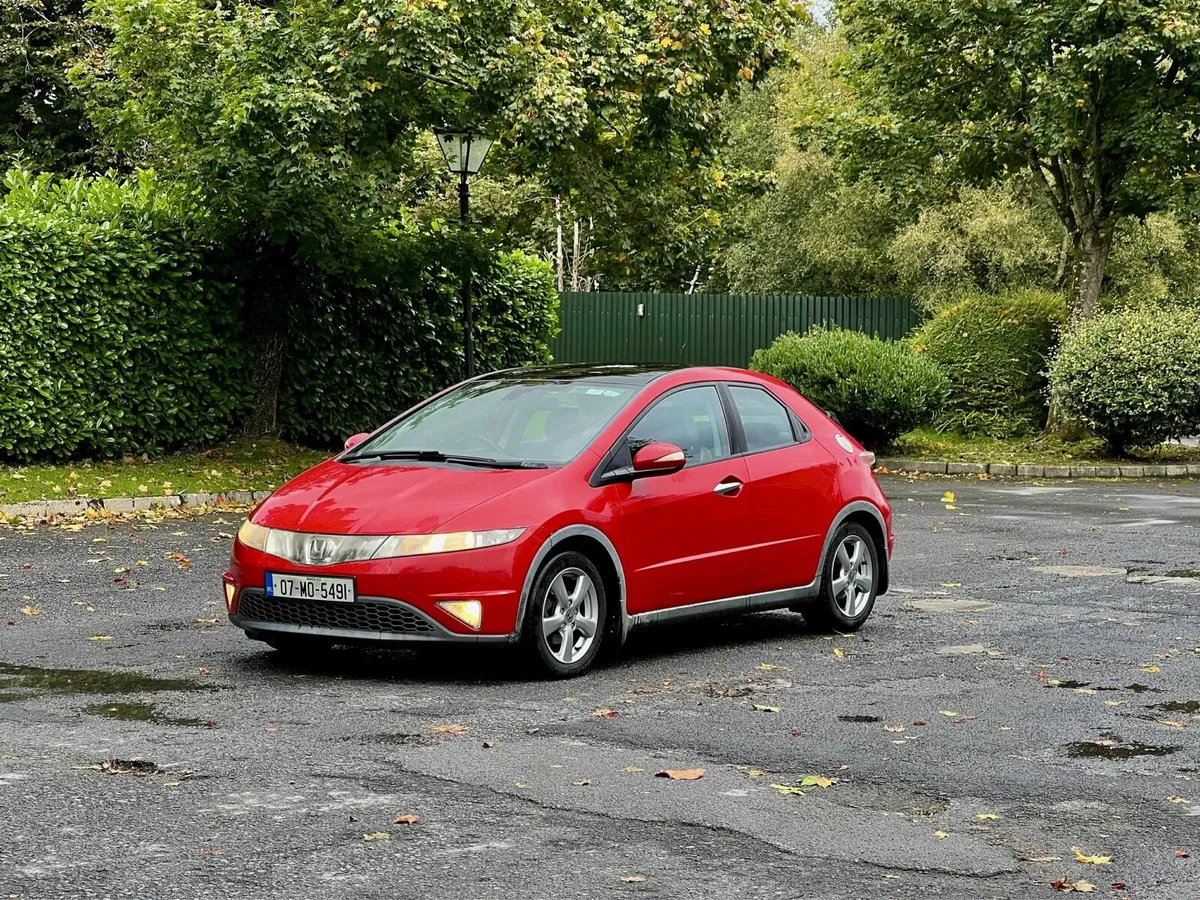 HONDA CIVIC 1.8 i-VTEC - Image 1