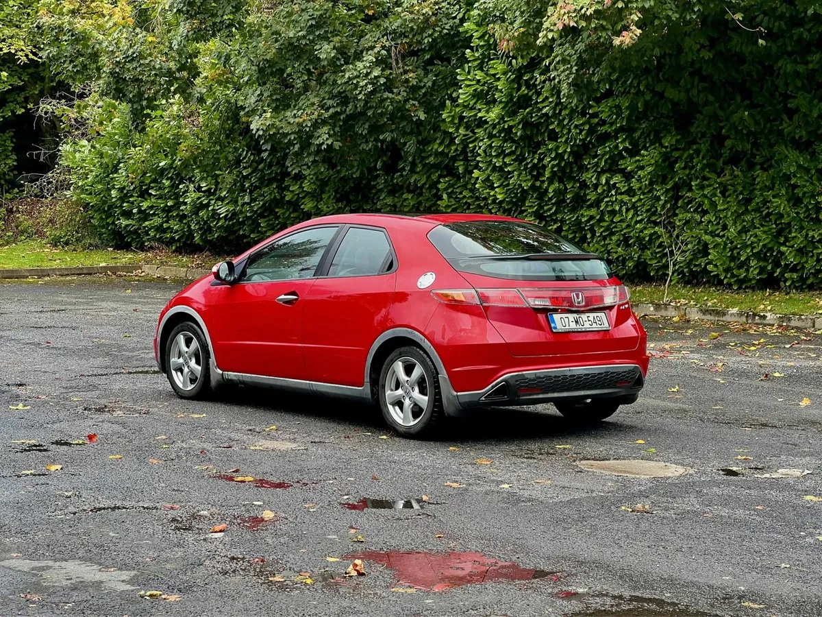 HONDA CIVIC 1.8 i-VTEC - Image 3