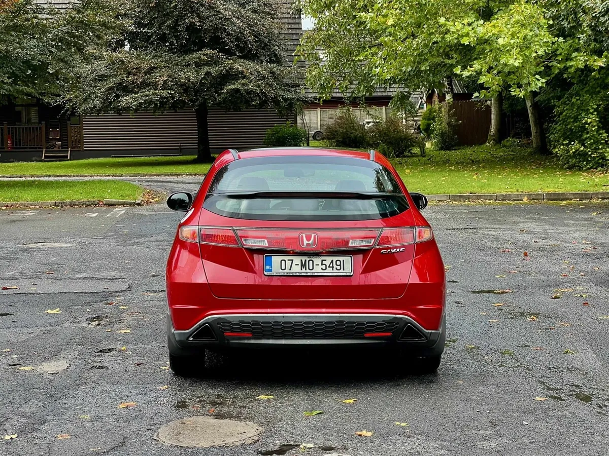 HONDA CIVIC 1.8 i-VTEC - Image 4