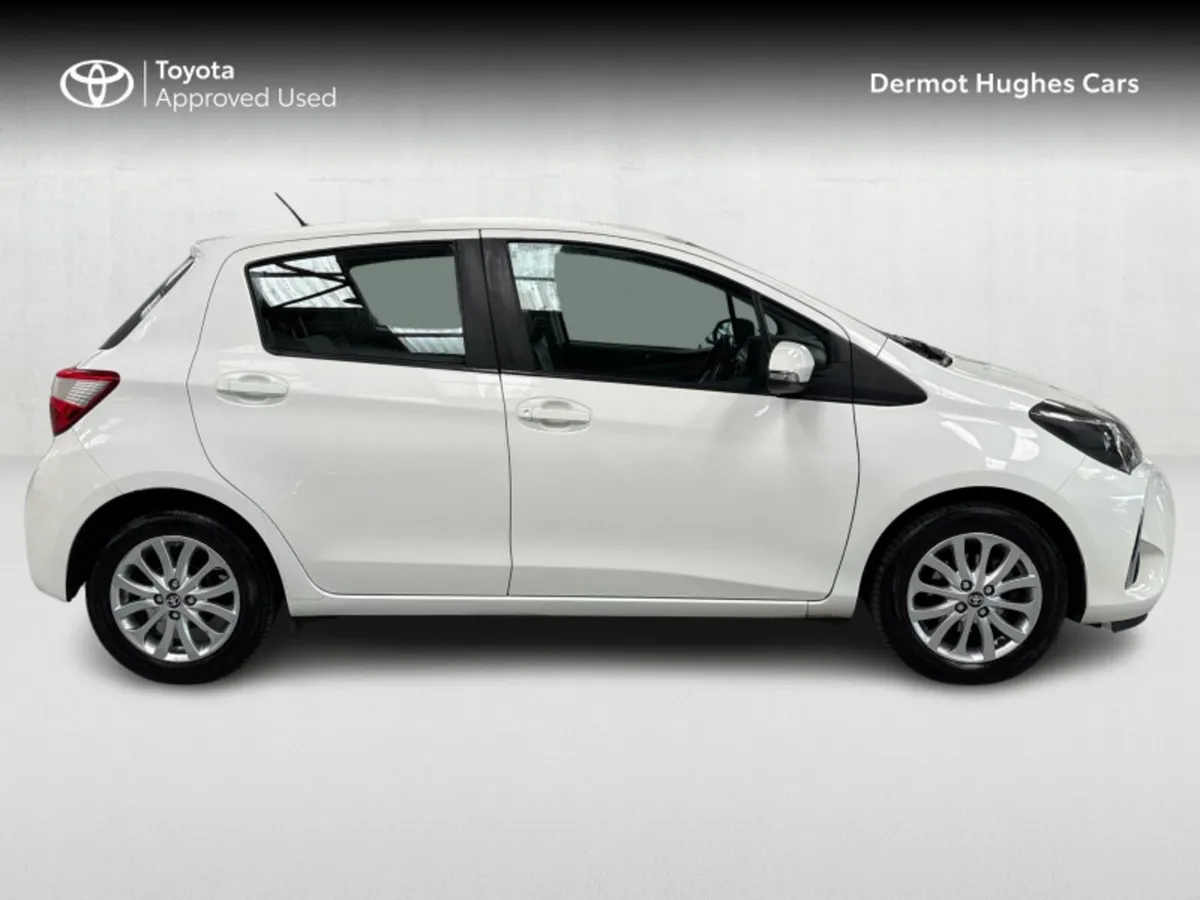 Toyota Yaris 1.0 LUNA 4DR - Image 3