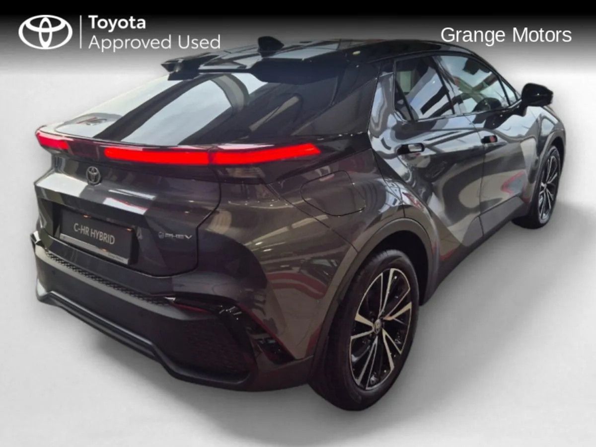 Toyota C-HR PHEV SOL**70KM ON FULL ELECTRIC** - Image 3
