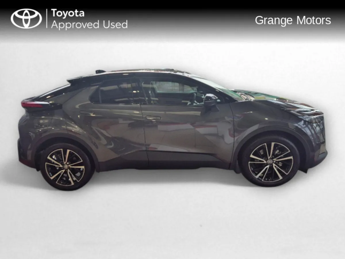 Toyota C-HR PHEV SOL**70KM ON FULL ELECTRIC** - Image 4