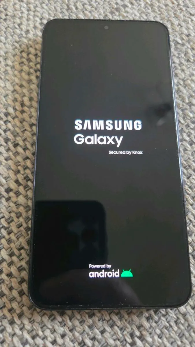 Samsung s22 - Image 2