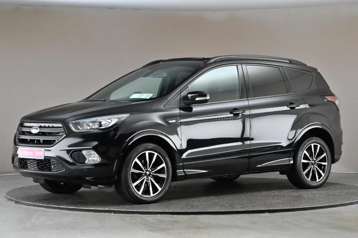 Ford Kuga 1.5tdci 120BHP 6spd St-line  leather el - Image 4