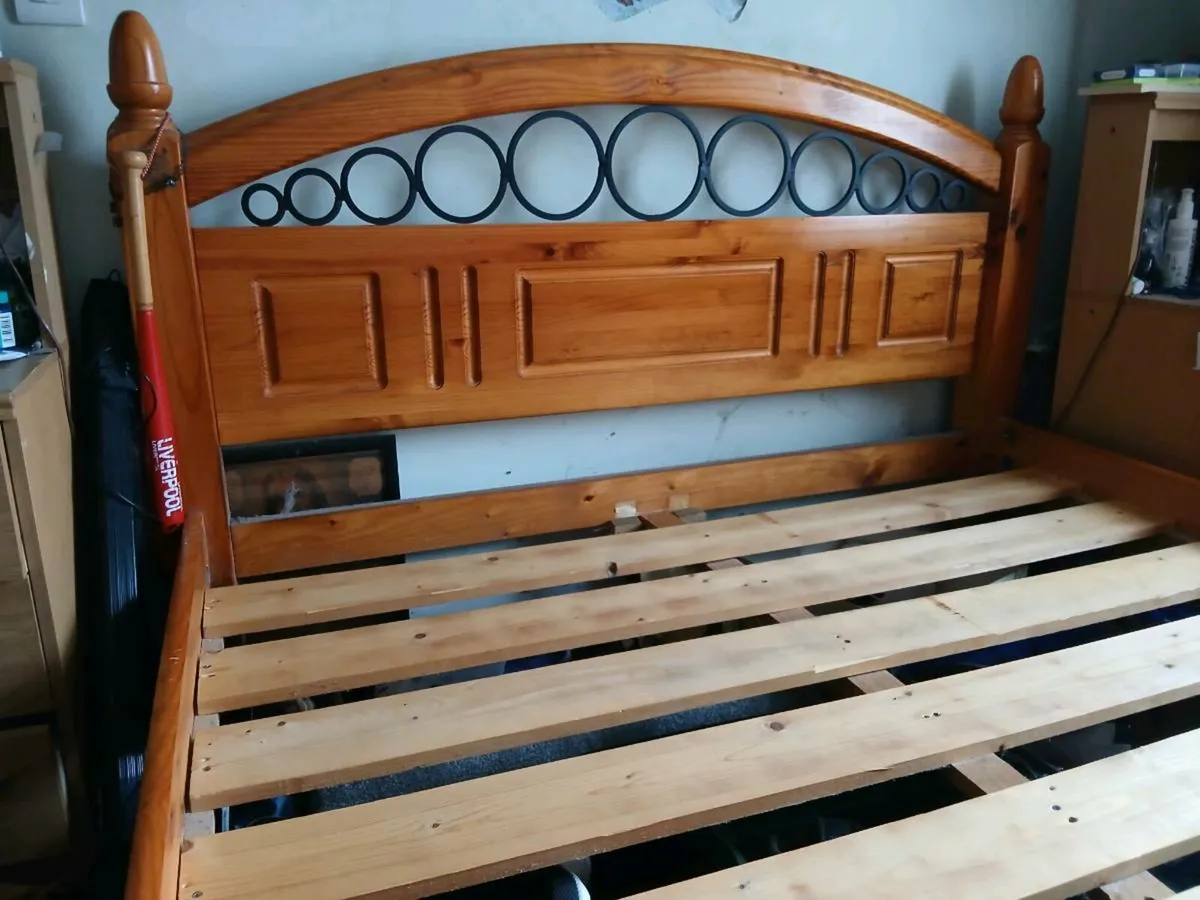 King-size bed frame - Image 1