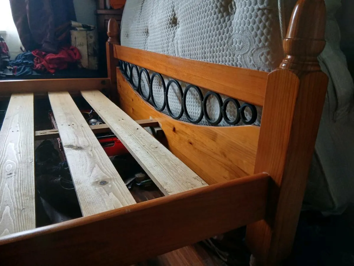 King-size bed frame - Image 4