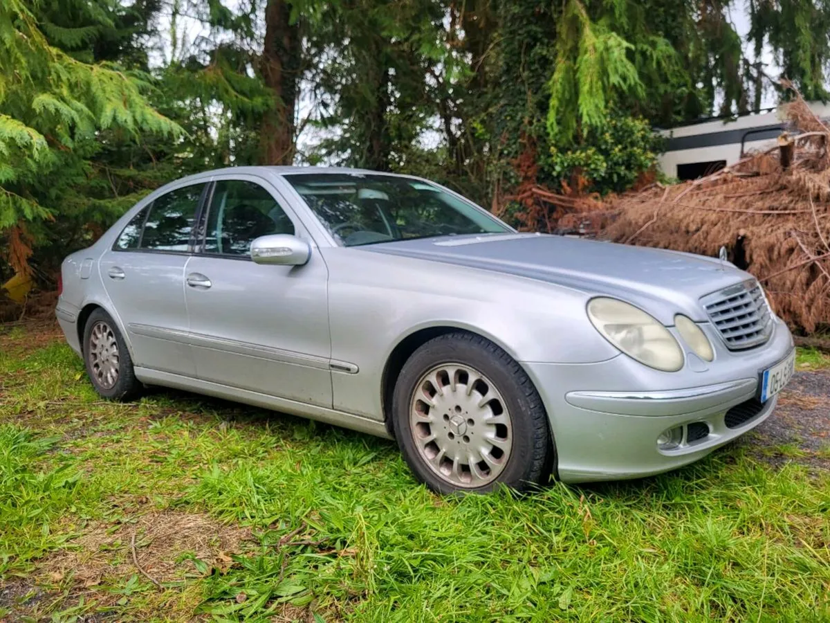 Mercedes e200 - Image 1