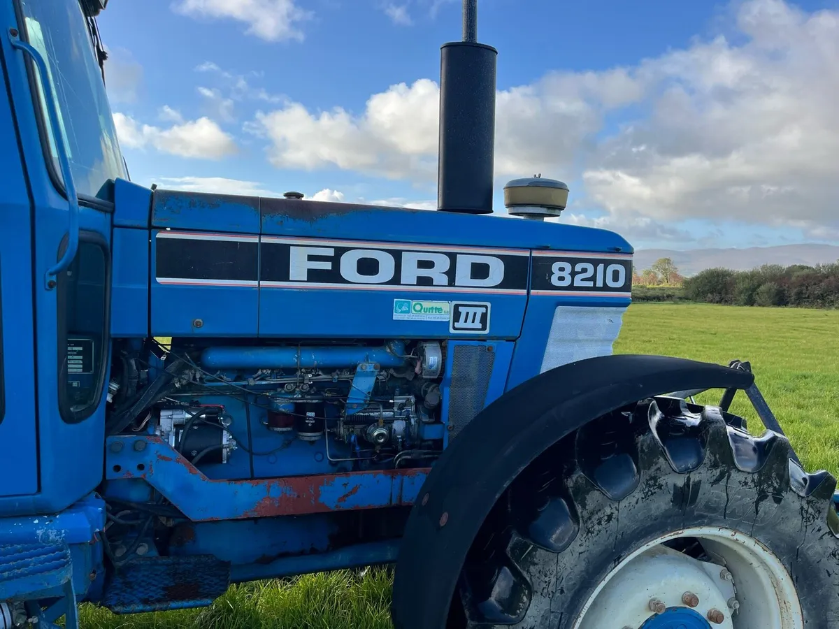 Ford 8210 - Image 4
