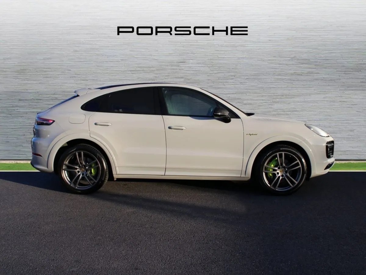 Porsche Cayenne E-hybrid Coupe Platinum Edition - Image 4