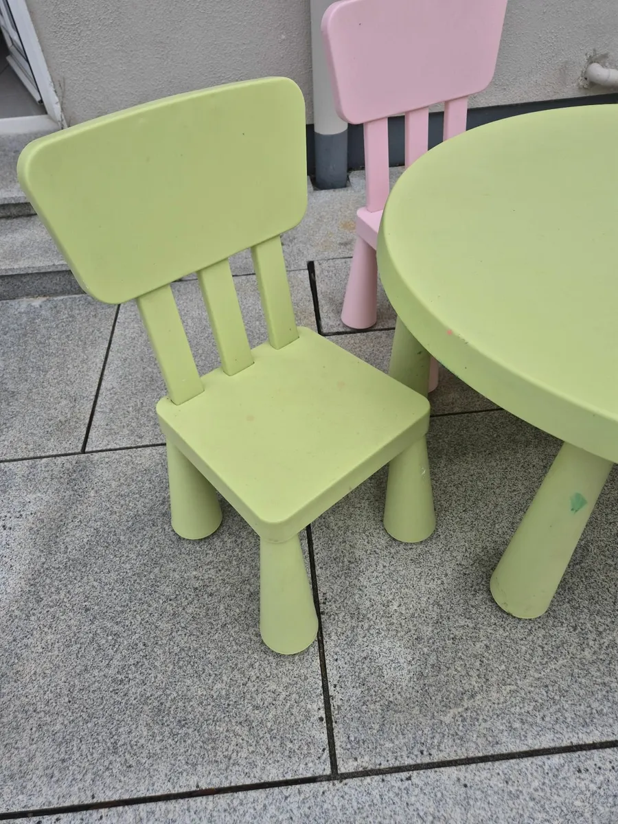 Childrens Table and 4 Chairs - Image 2