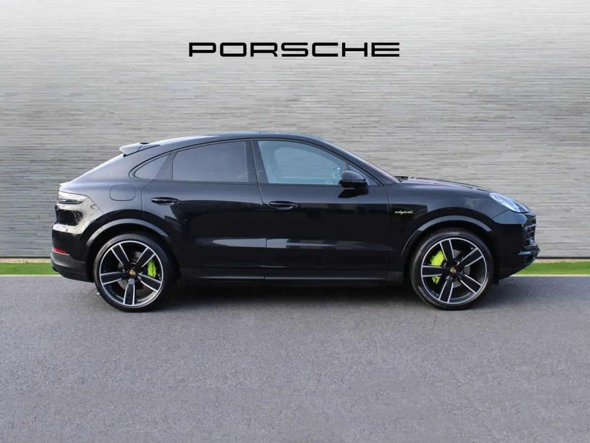 Porsche Cayenne E-hybrid Coupe Platinum Edition - Image 4