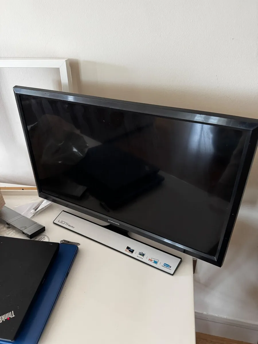 Samsung LED TV - Image 2