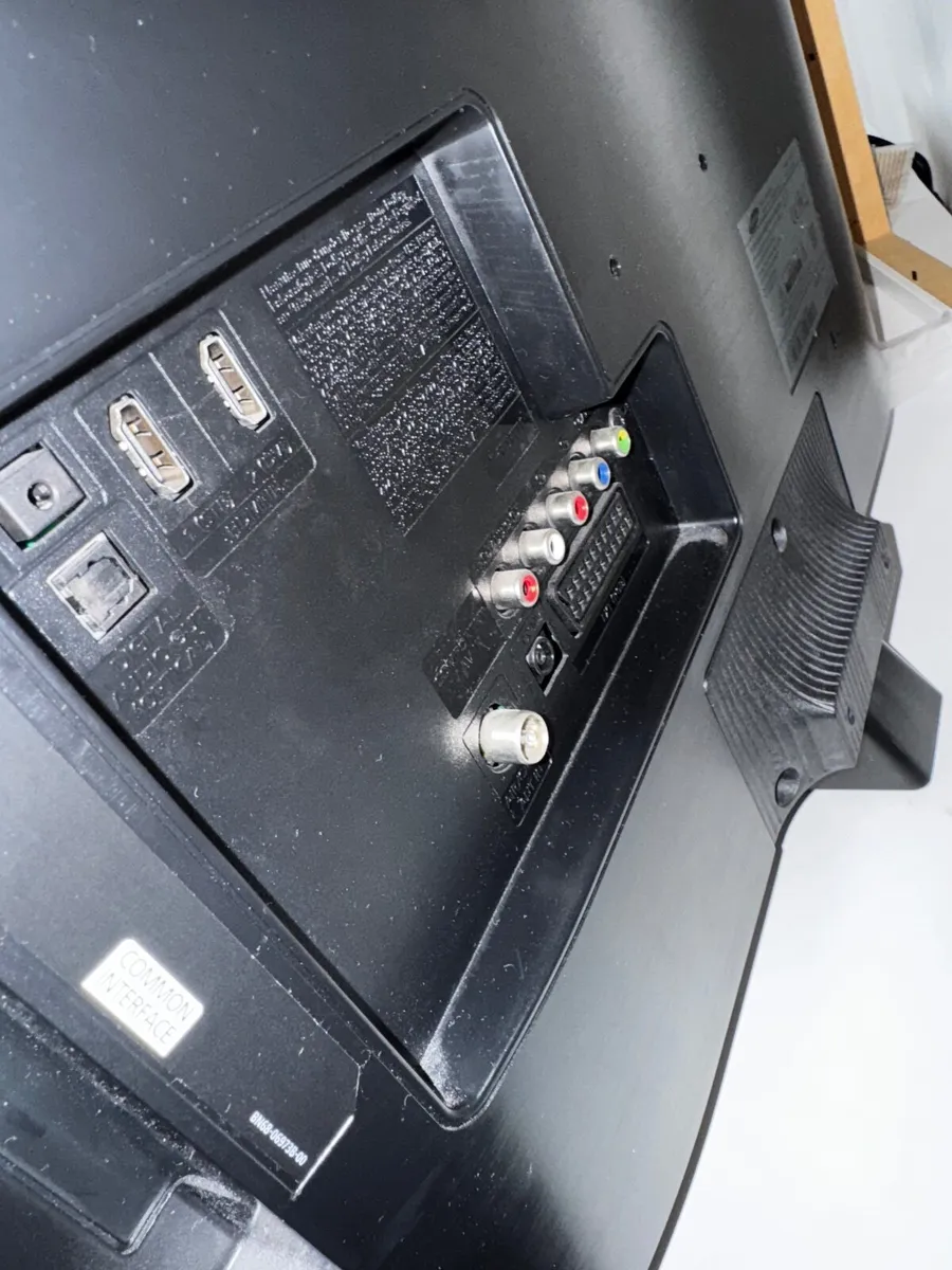 Samsung LED TV - Image 3