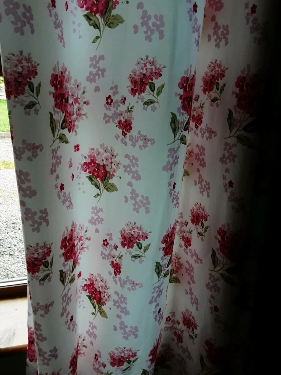 90x90 Beautiful Floral Curtains - Image 2