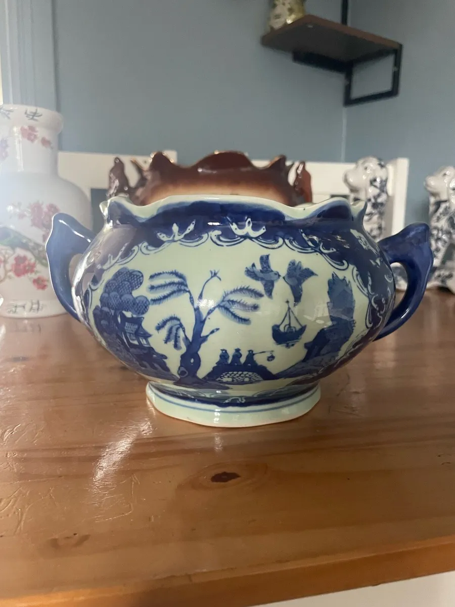 Pottery - Image 2