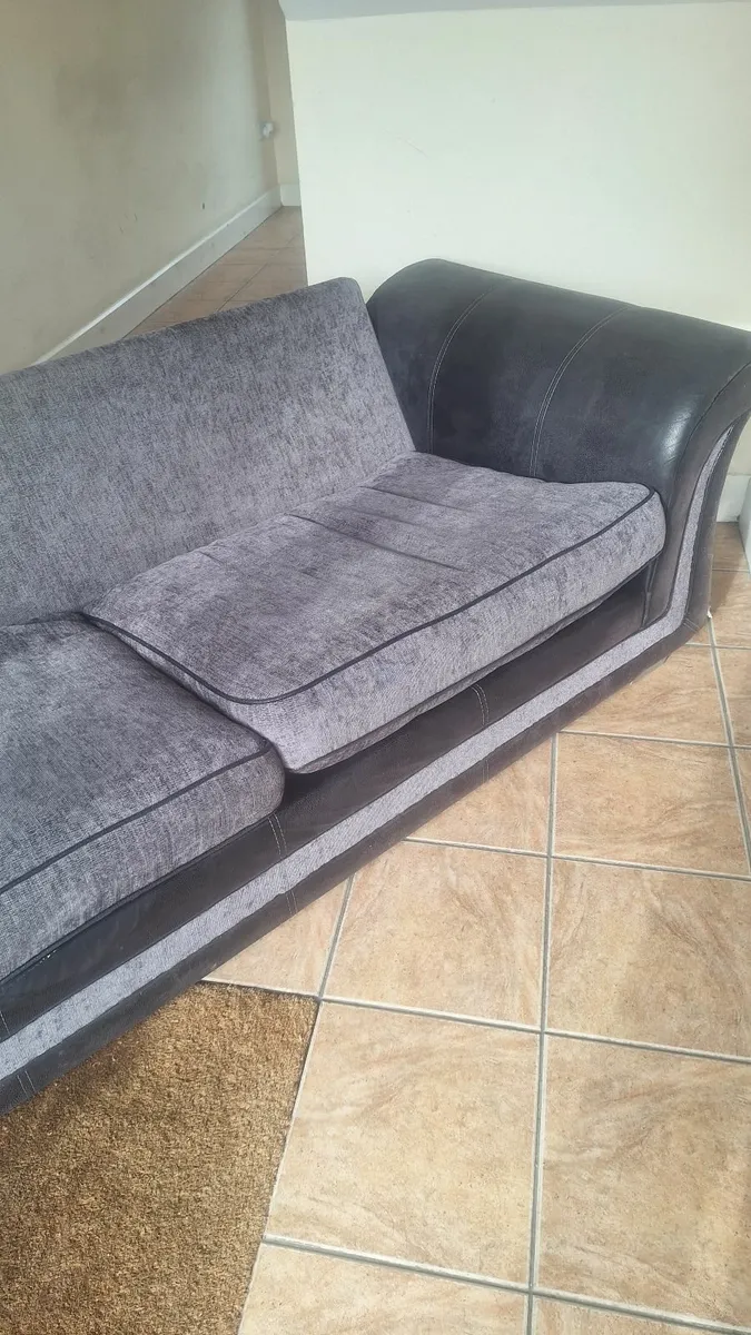Sofa - Image 2