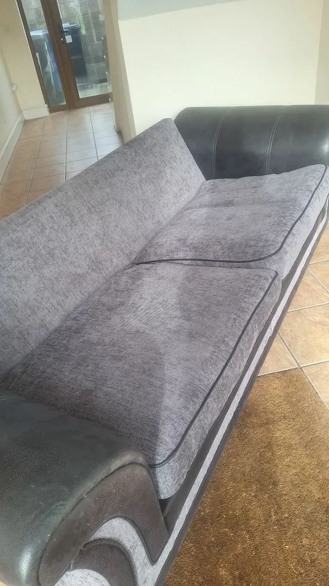 Sofa - Image 3