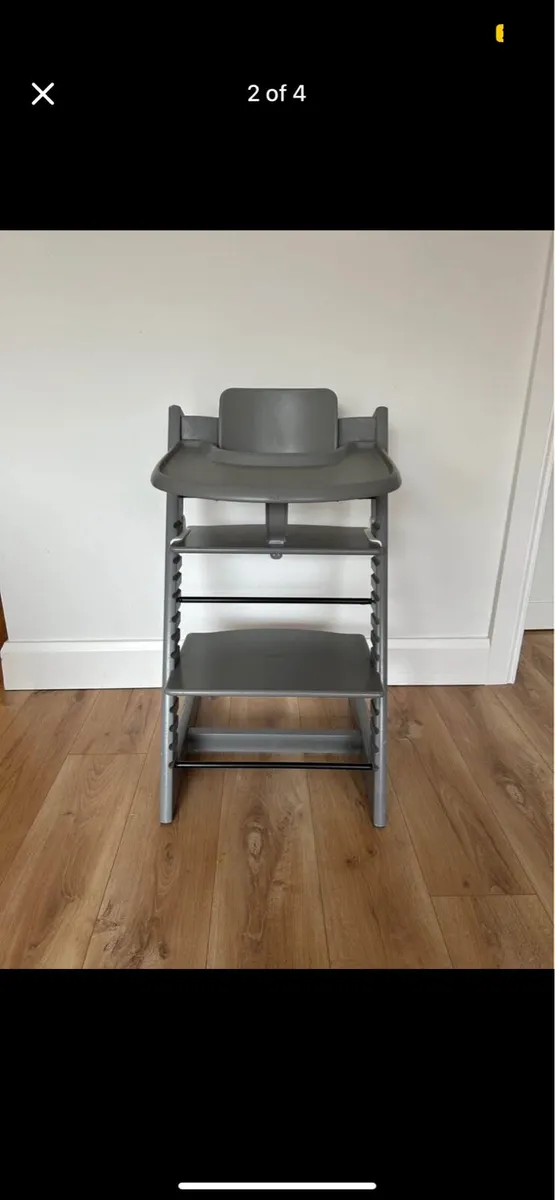 High chair - Image 1
