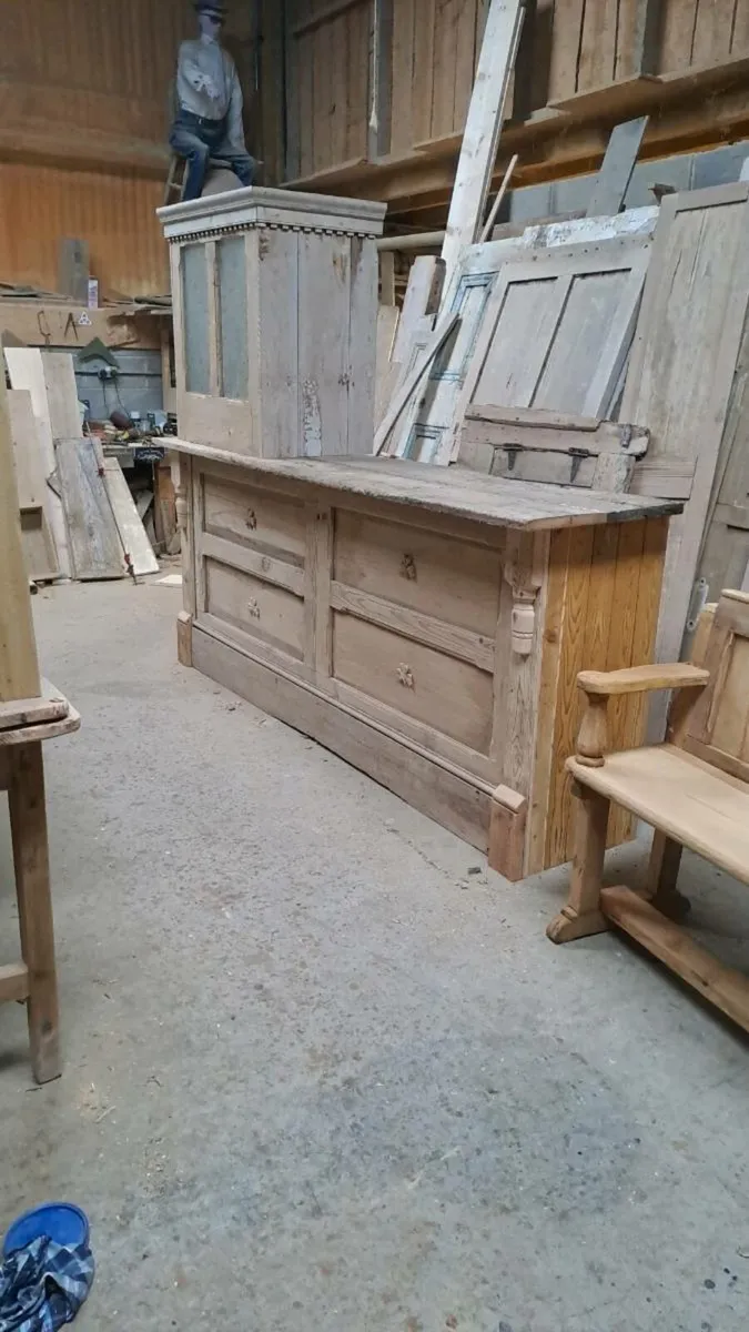 Old shop counter - Image 2