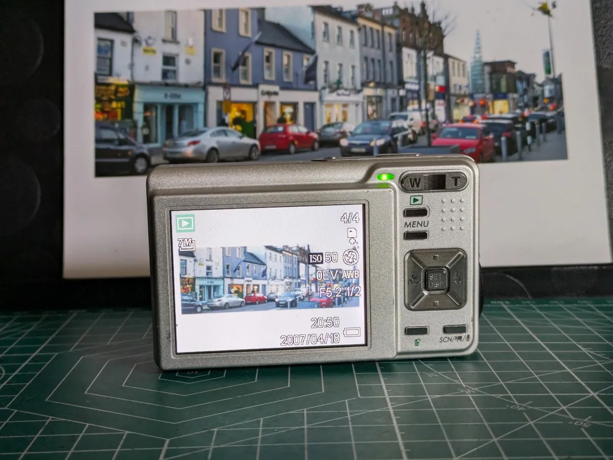 Medion 7MP CCD🎨 digital compact camera - Image 2