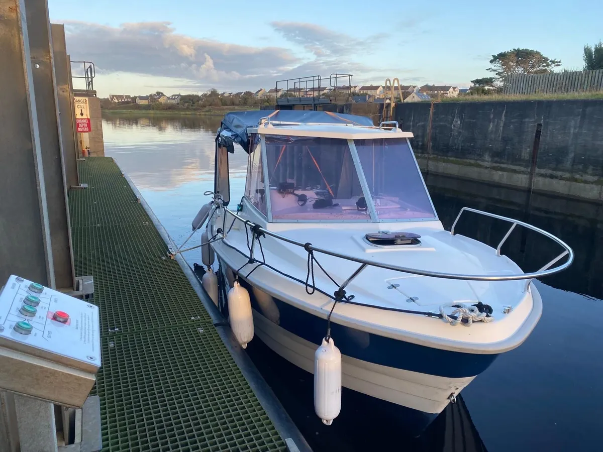 MG 530 PH Pilothouse boat - Image 1