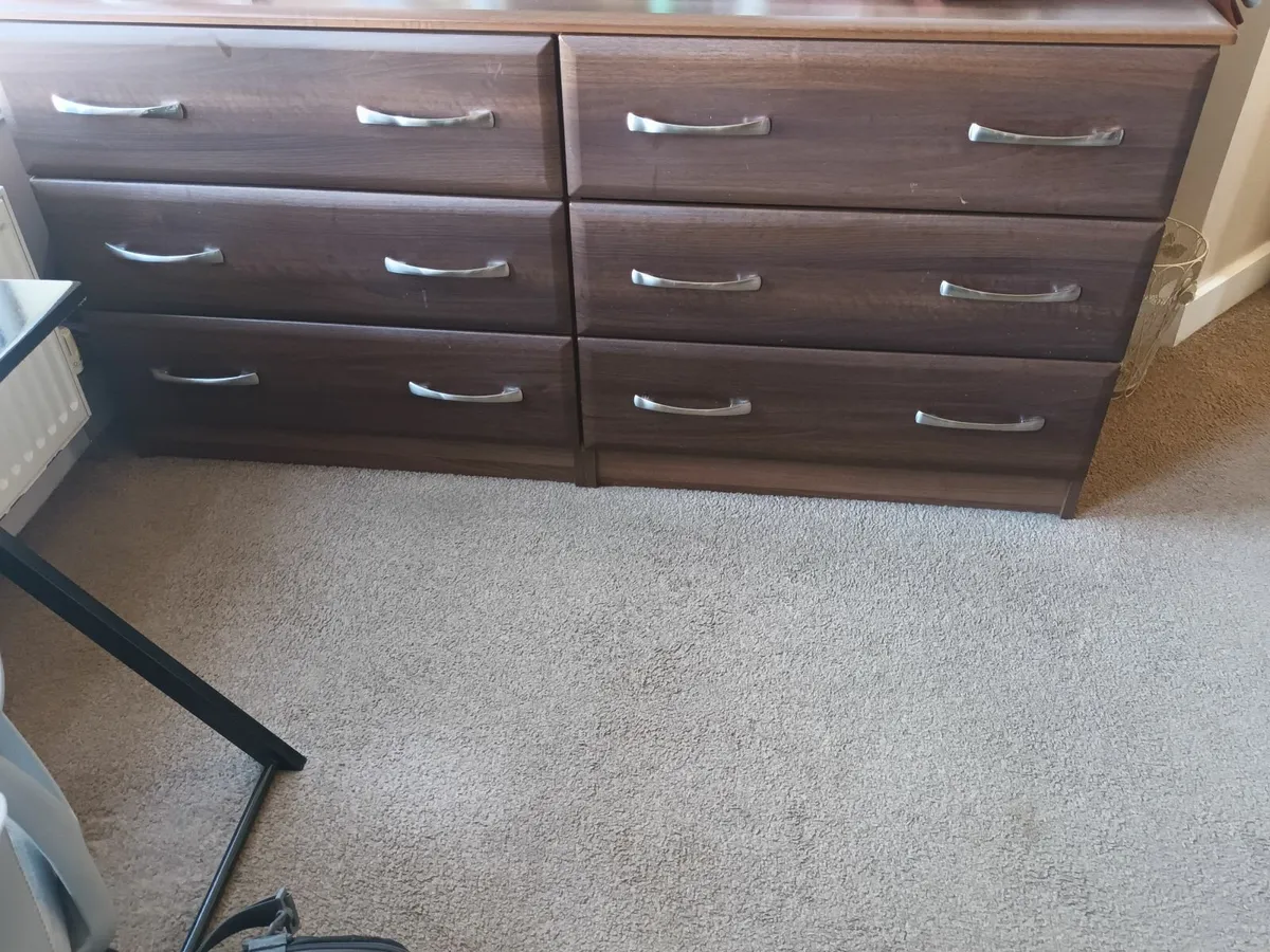 Wardrobe - Image 3