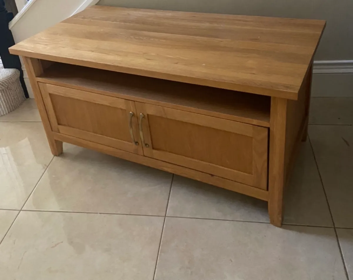 Tv Unit - solid oak - Image 1