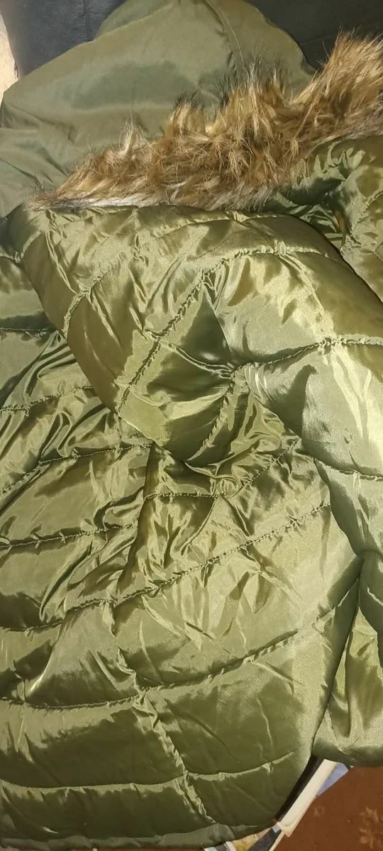 Broken Standard Parka Jacket - Image 4