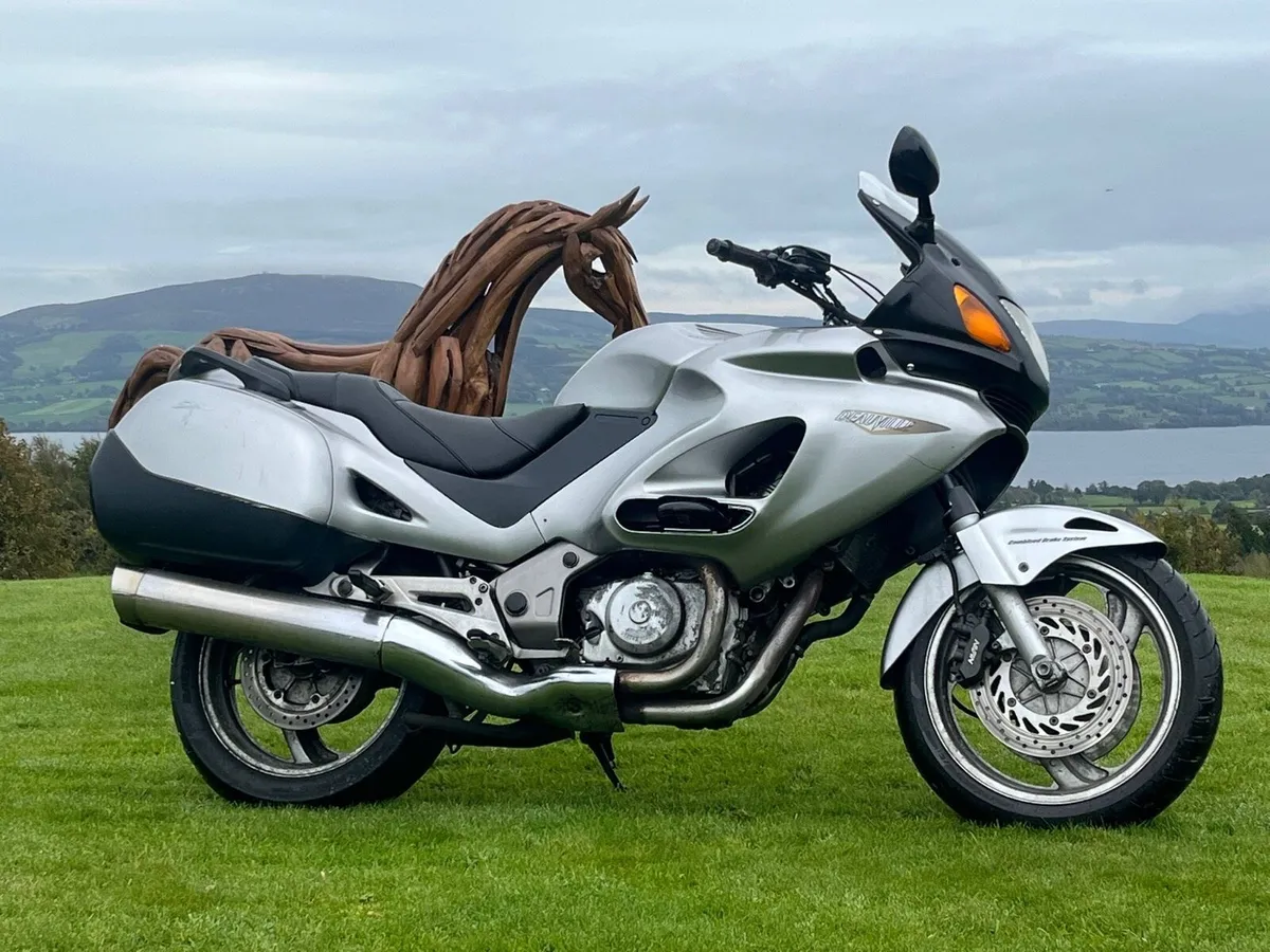 Honda ntv650 - Image 2
