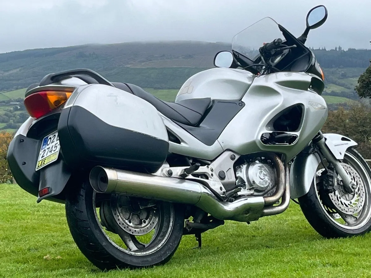 Honda ntv650 - Image 3