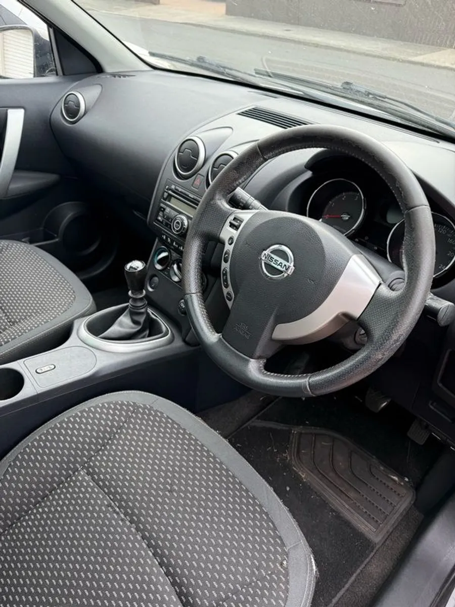 2010 Nissan Qashqai+2 - Image 3