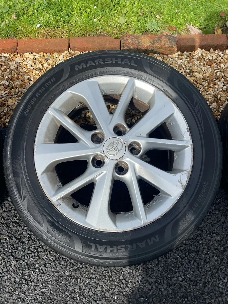Toyota Auris (2nd Generation) Alloy Wheels Set - Image 4