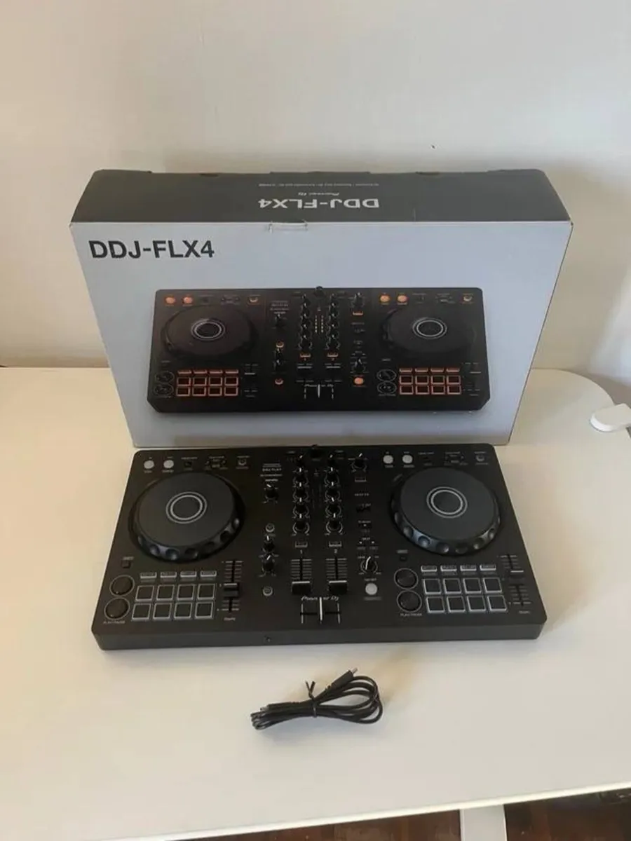 Pioneer DDJ FLX4 - Image 1