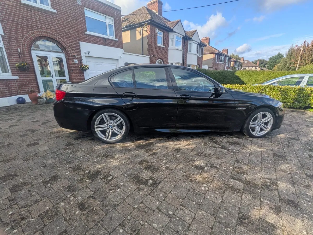 BMW 5-Series 2013 - Image 4