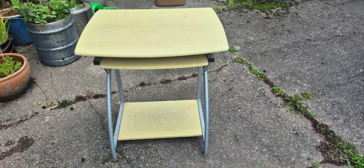 Desk - Image 1