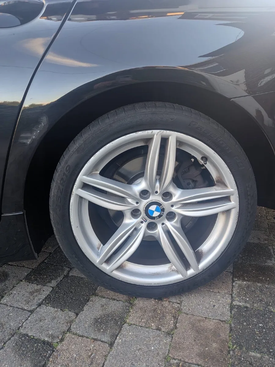 BMW 5-Series 2013 - Image 3