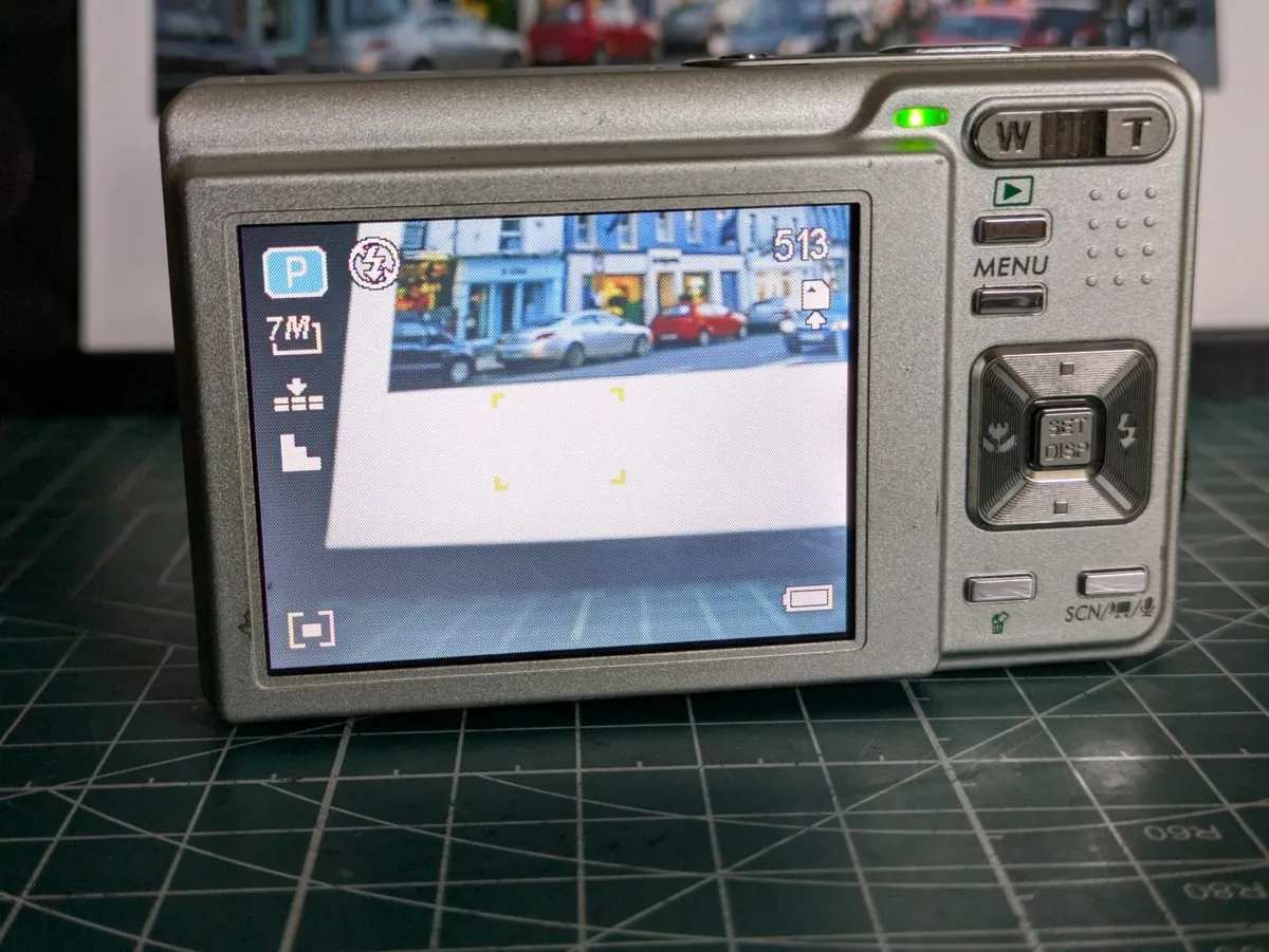 Medion 7MP CCD🎨 digital compact camera - Image 3